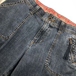 Lee Cropped Capri Mid Rise Jeans Size 6 Medium Wash 6 Pocket Summer Beach Party